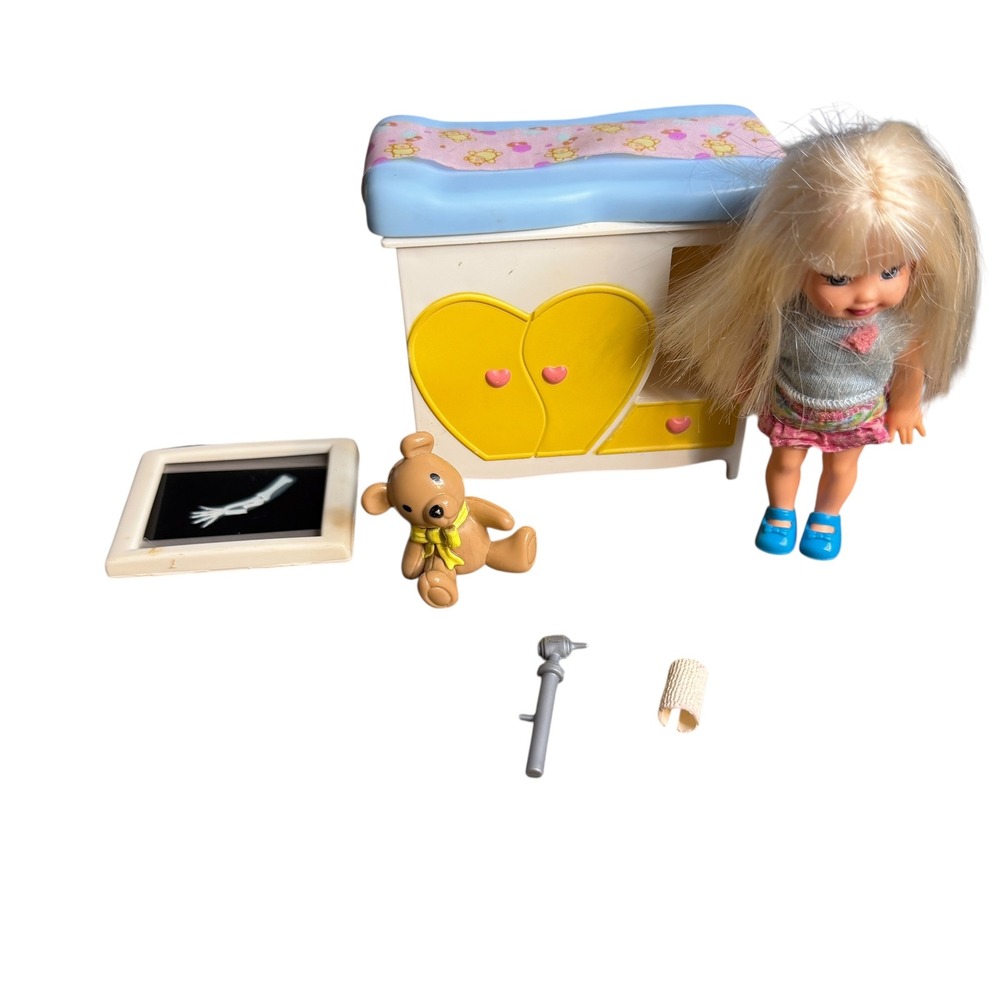 Barbie Kelly Doll Check Up Time Doctor Play Set Vintage 2005 Mattel